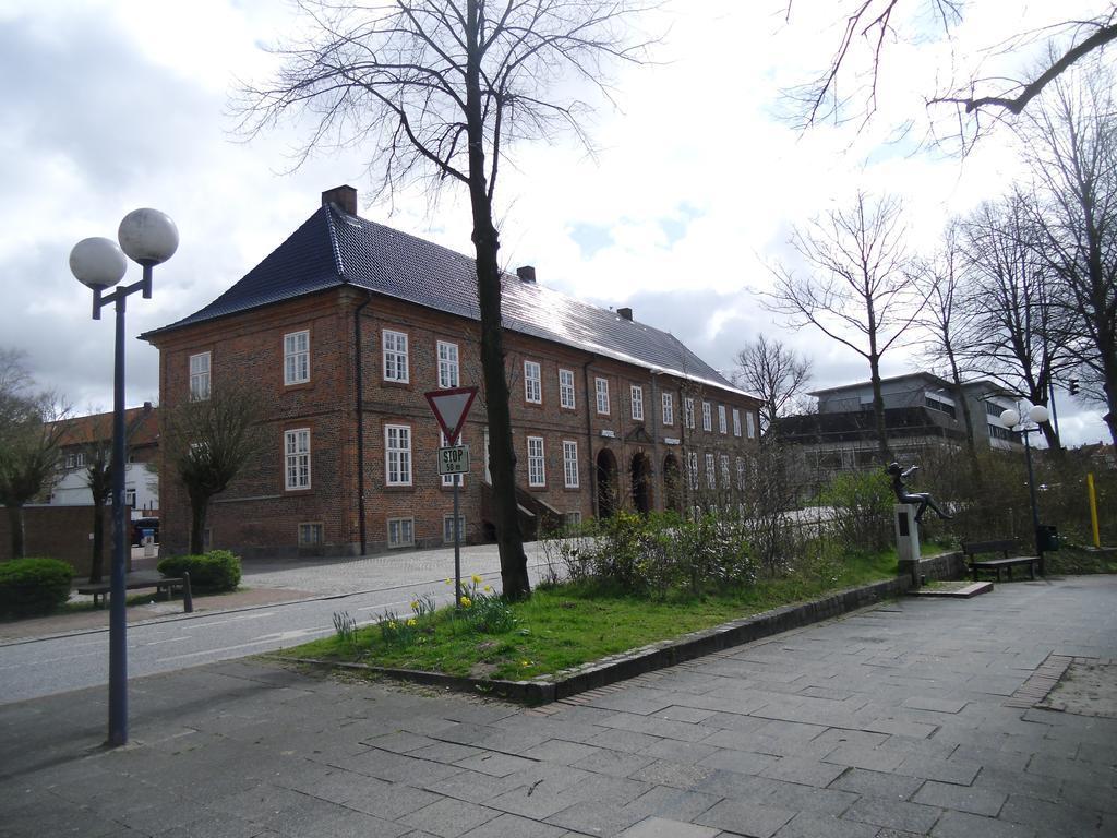 Hotel Pelli Hof Rendsburg By Tulip Inn Exterior photo